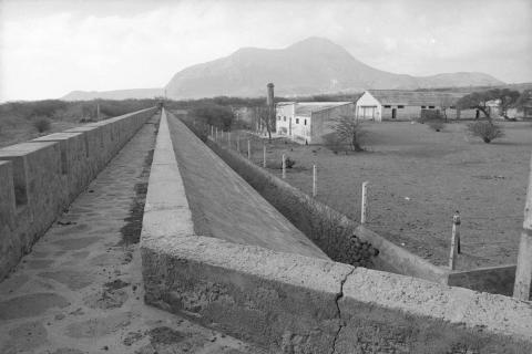 Aspeto da muralha envolvente do Campo de Concentração do Tarrafal