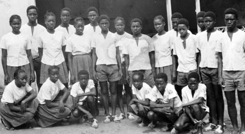 Alunos da Escola-Piloto, em Conacri, República da Guiné